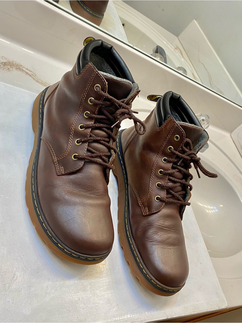 Dr. Martens Tipton Men’s leather boot Size 13M excellent condition clean